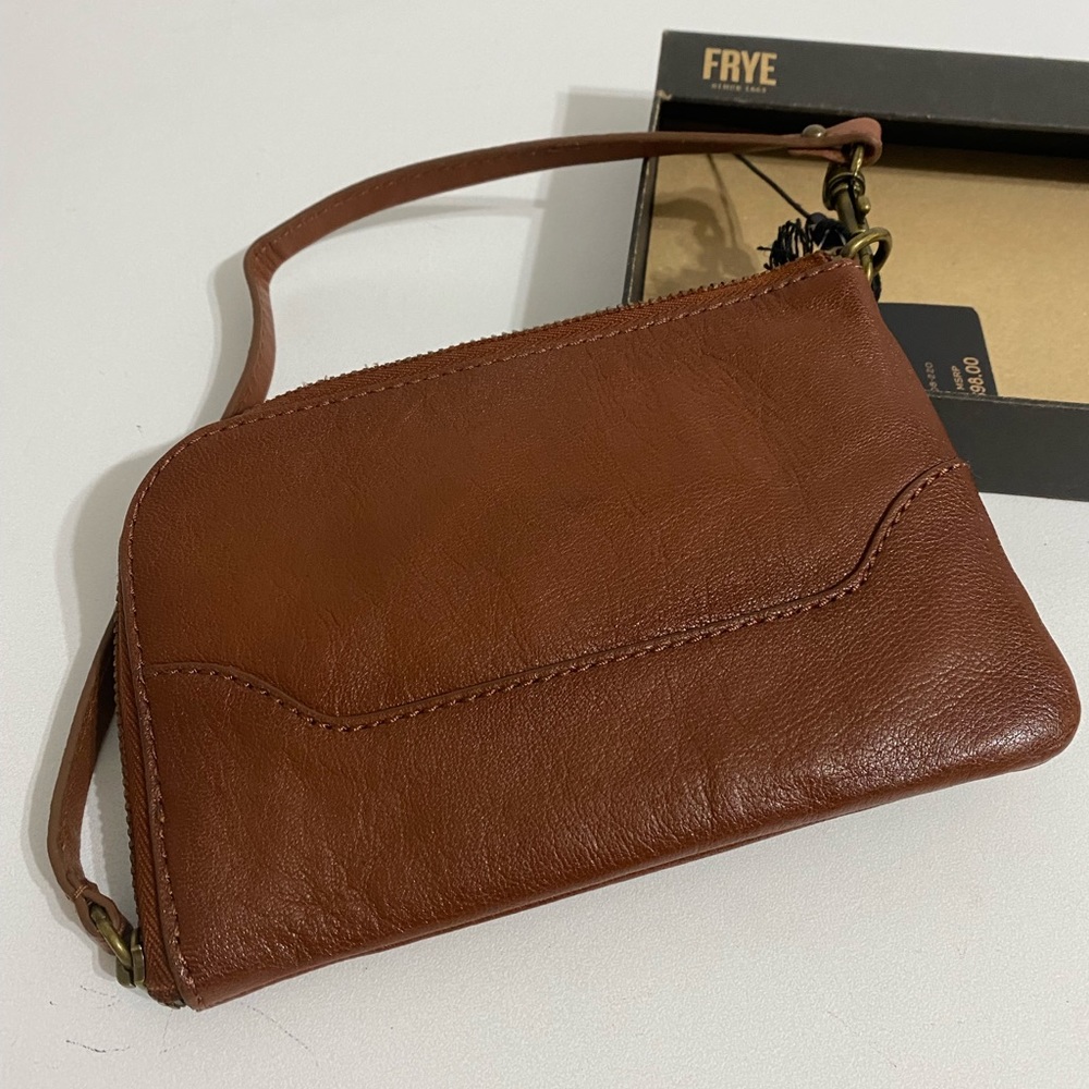 NWT Frye Wristlet - Picture 6 of 6
